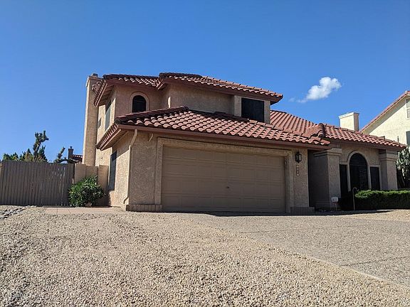 2nd image of 1807 E Friess Dr