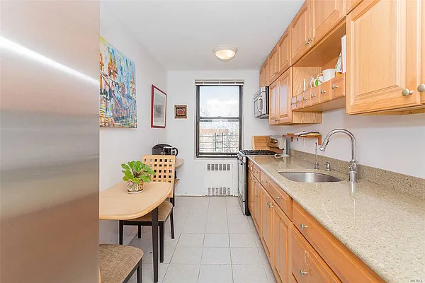 Sold by Douglas Elliman | media 33