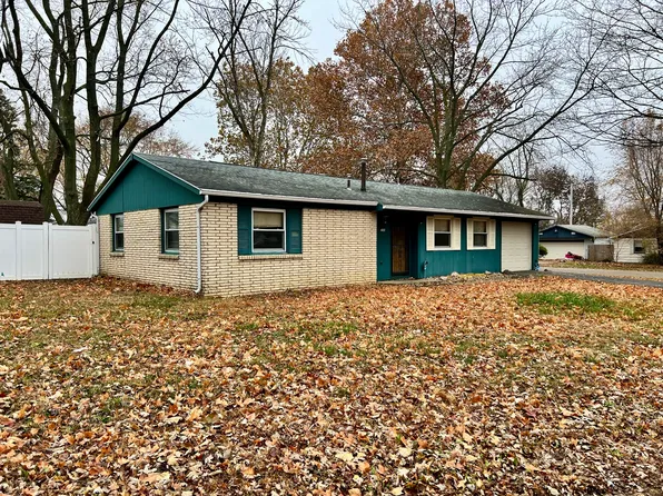 2504 Campbell Dr, Champaign, IL 61821