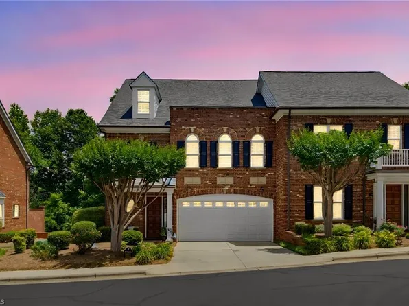22 Waterline Dr, Greensboro, NC 27455