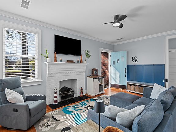 5th image of 914 Sims Ave