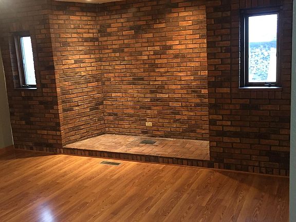 5th image of 3107 W E St