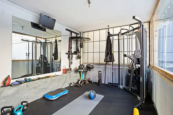 Rented by Corcoran | media 29