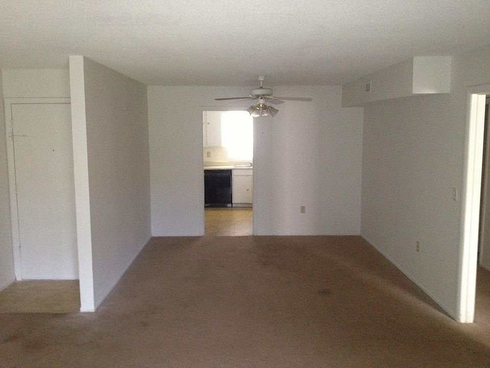 2nd image of 420 Banyon Tree 100 Cir