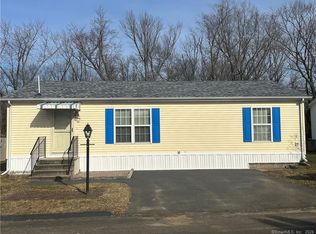 43 Laurel Cir, East Windsor, CT 06088