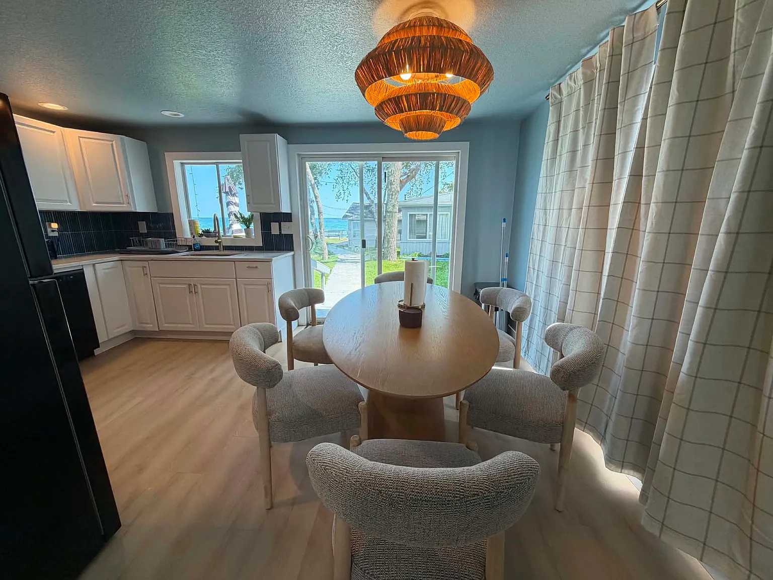 3 bed, 1215 sqft, $1,650 — Photo 3