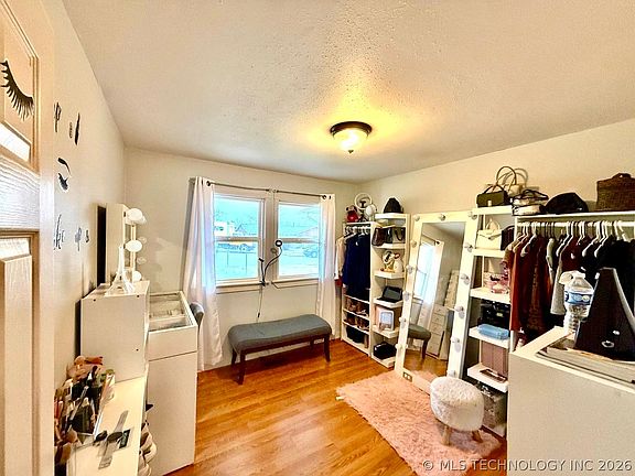 5th image of 11807 E 15th St