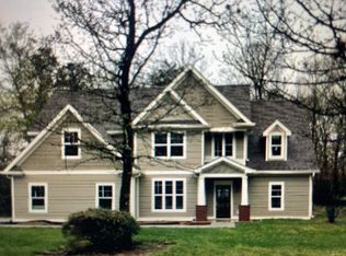 2100 Mountain Hollow Dr, Signal mountain, TN 37377