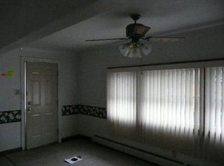 369 Fallbrook Rd, Carbondale, PA 18407