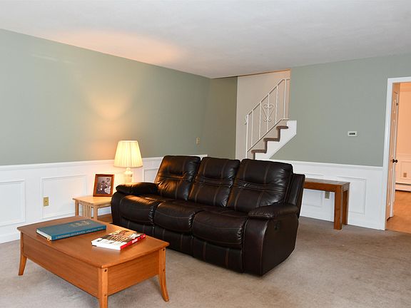 5th image of 95R Kingsbury St #95R