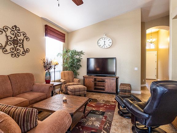 4th image of 3055 N Red Mountain St #129