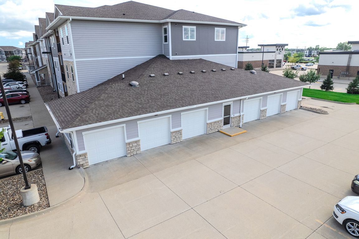A number of garages are attached to 11Fifty on Olson's residential buildings