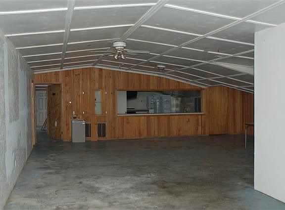 4th image of 408 Polk 184
