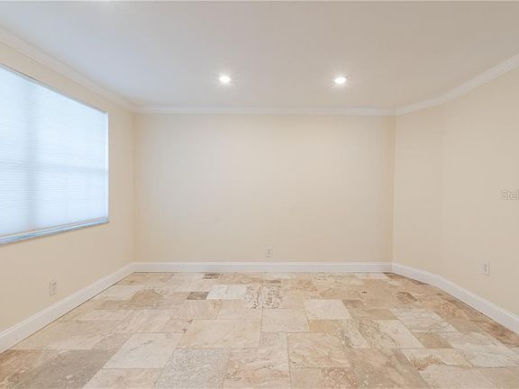 4th image of 736 63rd Ave N