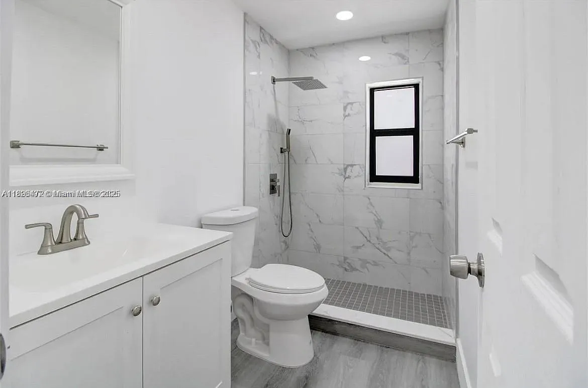 Building Photo - 13885 NW 5th Ave #13885