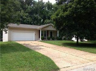 403 Williams Dr, Eureka, MO 63025
