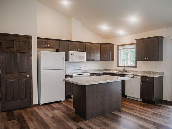2nd image of 21410 Sheila Ln #21410