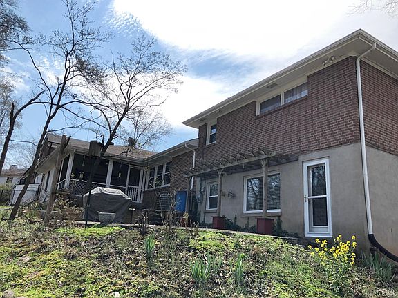 5th image of 3634 E Woodside Ave