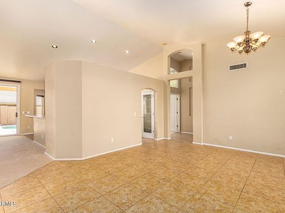 5th image of 7057 E Medina Ave
