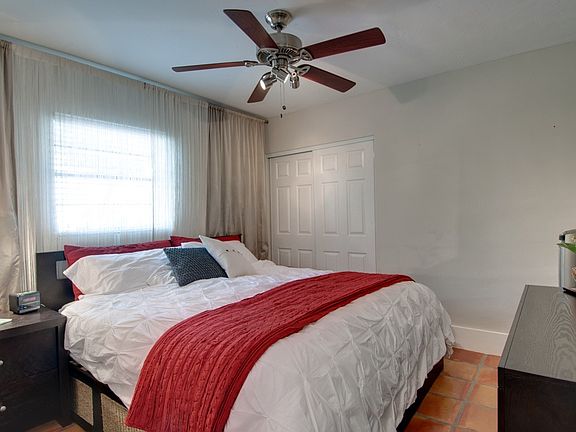5th image of 3240 Mary St APT S208