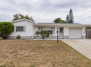 3813 Beacon Square Dr, Holiday, FL 34691