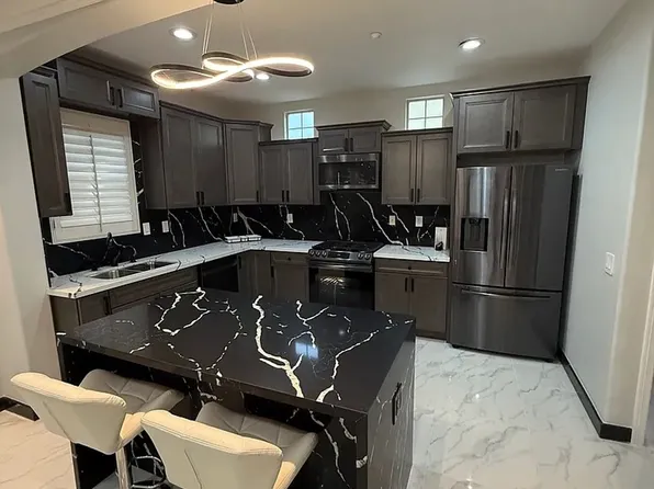 2696 Escala Cir, San Diego, CA 92108