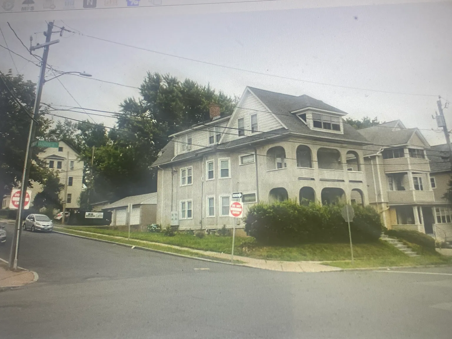 3 bed, 1500 sqft, $2,300 — Photo 3