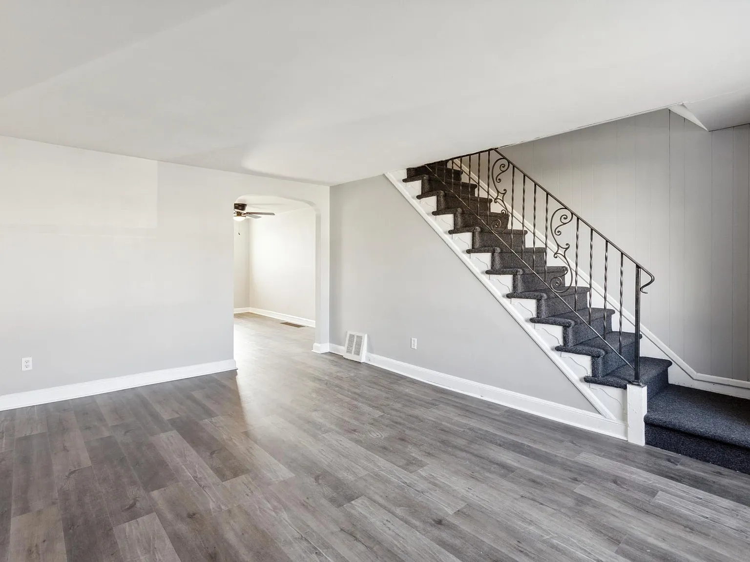 128 W Madison Ave — Photo 3
