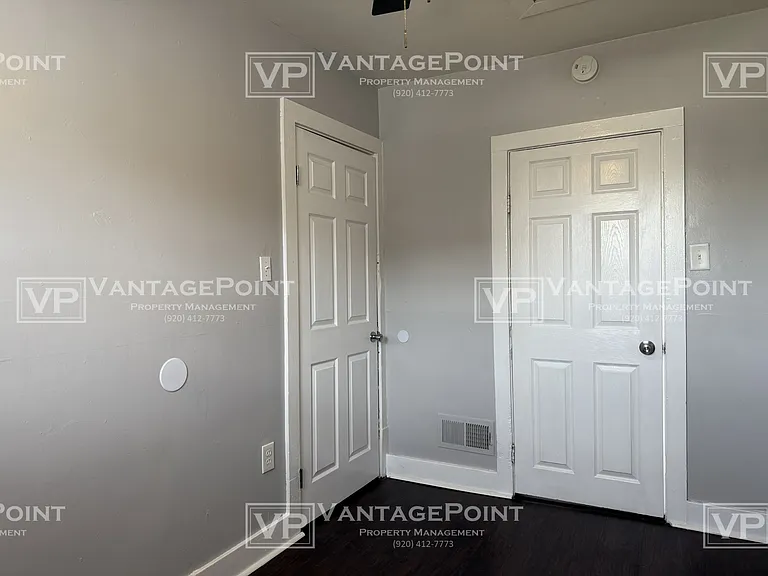 813 N Broadway — Photo 15