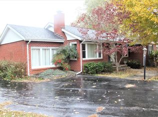 308 Ginnie Ln, Hopkinsville, KY 42240