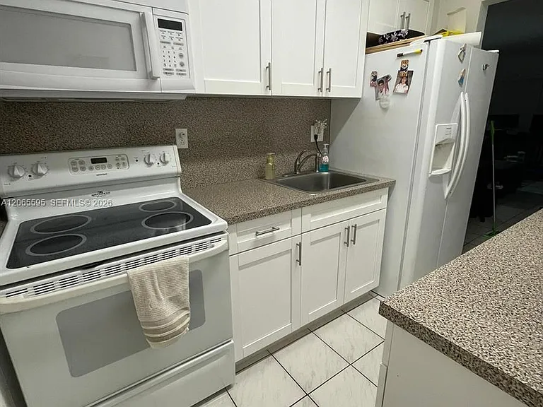 3551 SW 11th St #7B — Photo 4