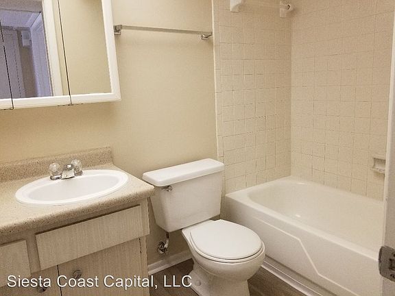 4th image of 1320 Moreland Dr Unit 27