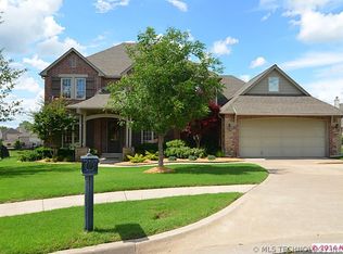 309 E 123rd Ct, Jenks, OK 74037