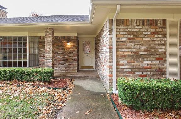 4th image of 2300 Stone Creek Dr