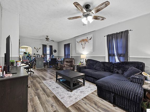 3rd image of 6733 Platte Ave