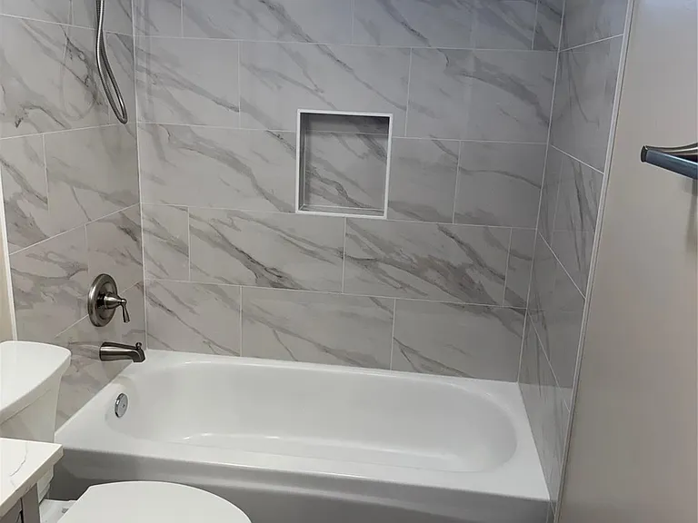 11807 McKinney Falls Ct — Photo 16