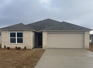 32 Hearthstone Trl, Vilonia, AR 72173