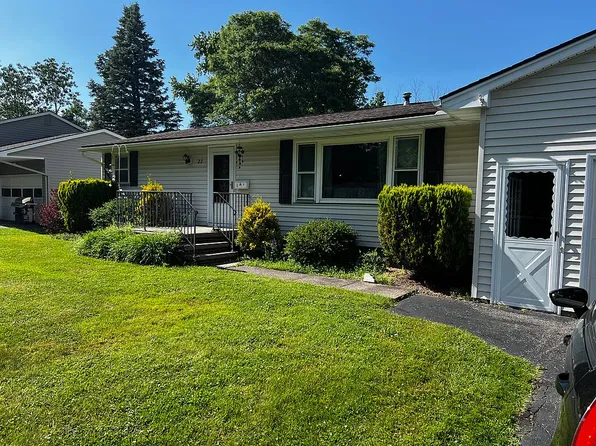 22 Ruth Ellen Way, Rochester, NY 14624