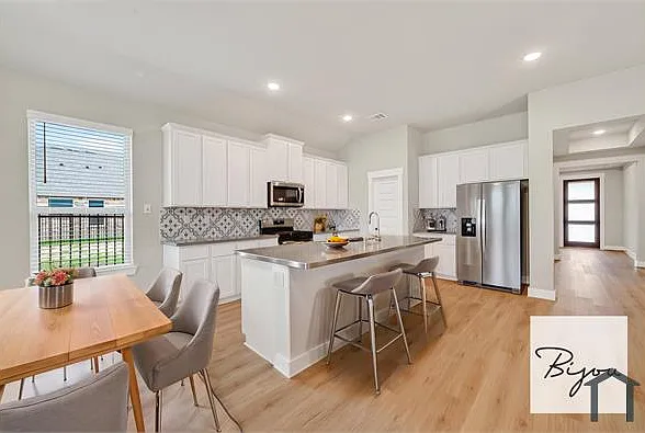 2216 Inglenook Grove Dr — Photo 9