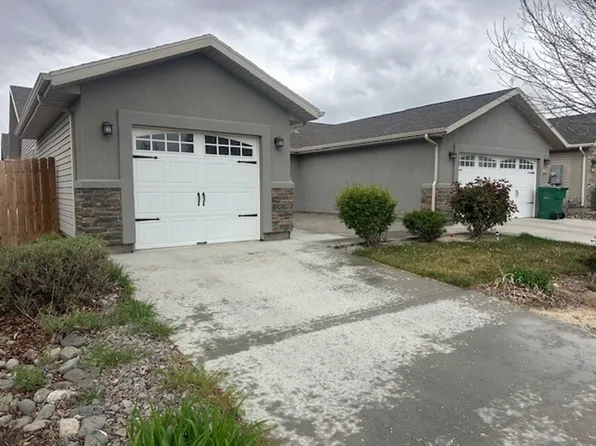 229 Heather Ln, Fernley, NV 89408