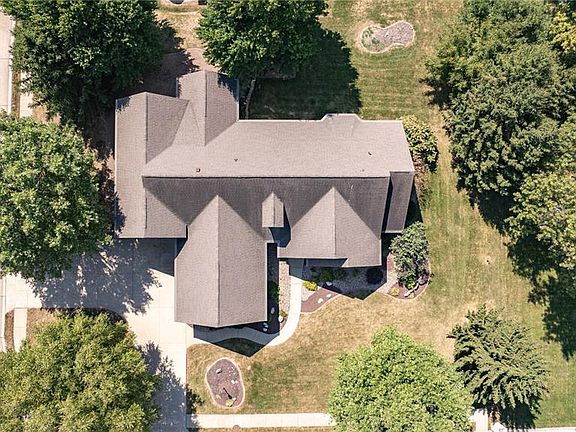 2nd image of 1213 White Oak Trl