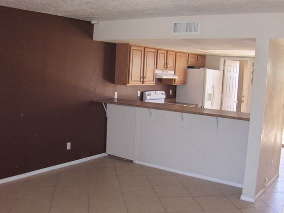 4th image of 19601 N 7th St Unit 1039