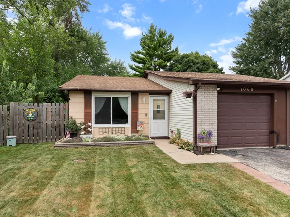 1068 Pheasant Run Ln, Aurora, IL 60504
