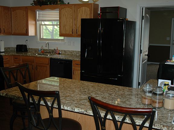 4th image of 332 Swan Lake Dr