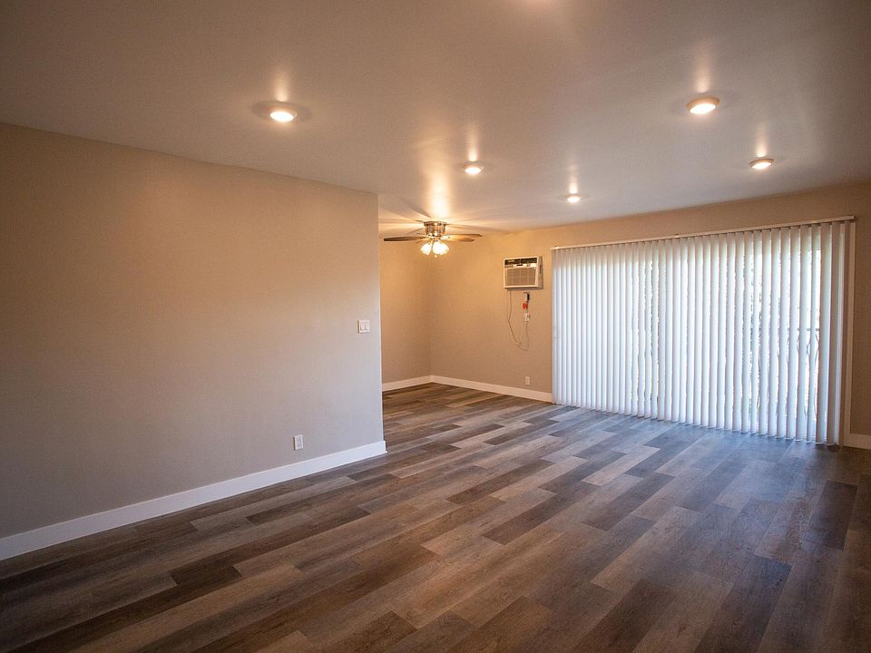 1st image of 165 N Michigan Ave #301