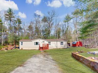 119 Kitty Harker Rd, Dingmans Ferry, PA 18328