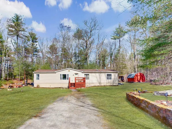 119 Kitty Harker Rd, Dingmans Ferry, PA 18328