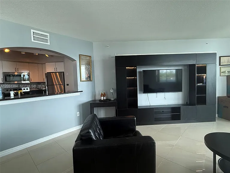 9201 Collins Ave #521 — Photo 11