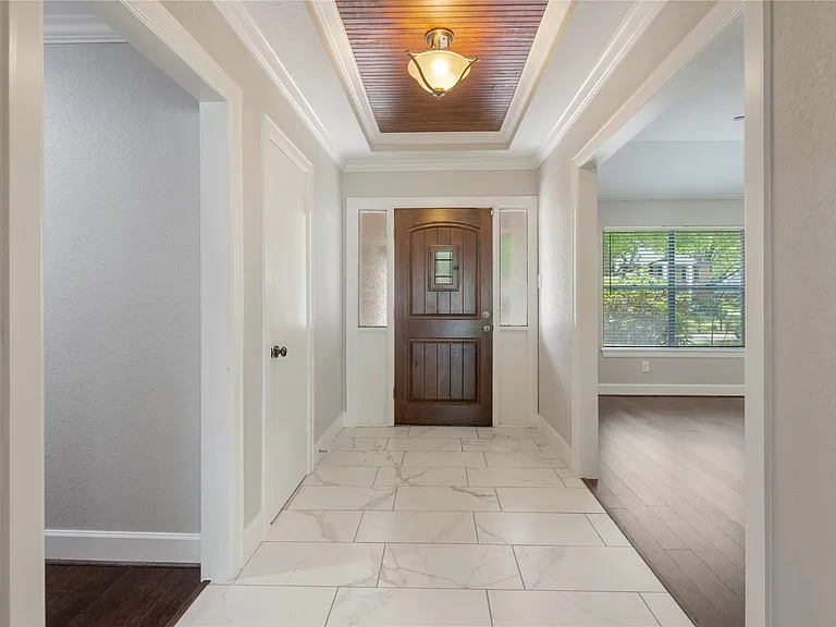 4023 Bayou Grove Dr — Photo 3