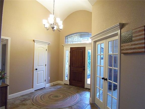 2nd image of 3818 Hill Country Dr
